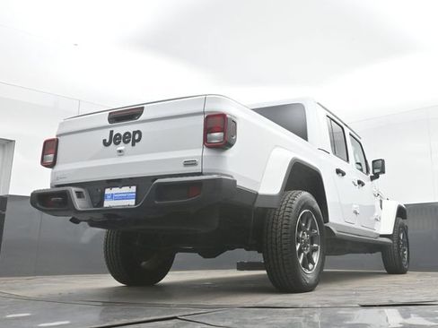 Used 2020 Jeep Gladiator Overland AWD/4WD image 45