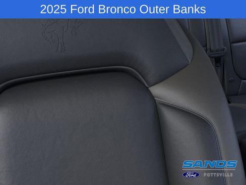 New 2025 Ford Bronco Outer Banks image 18