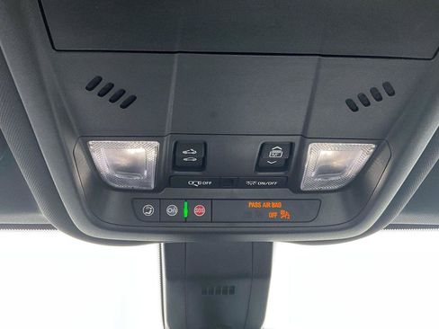 Used 2024 Chevrolet Equinox RS w/ RS Leather Package AWD/4WD image 38