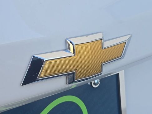 Certified 2024 Chevrolet Equinox LT FWD image 32