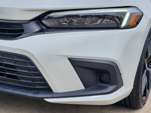 Used 2024 Honda Civic Sport image 9