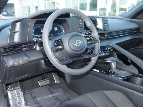 New 2026 Hyundai Elantra SEL Sport Premium FWD image 35