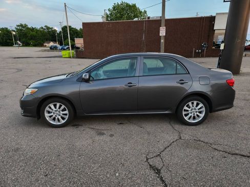 Used 2009 Toyota Corolla LE FWD image 7