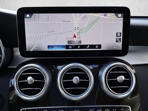Used 2021 Mercedes-Benz GLC 300 4MATIC image 17