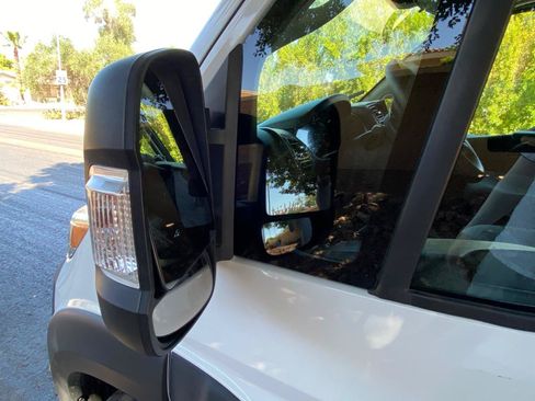 Used 2025 RAM ProMaster 2500 w/ U-Haul Equipment Group FWD image 14