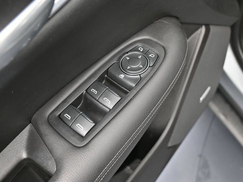 Used 2024 Cadillac XT5 Luxury FWD image 17