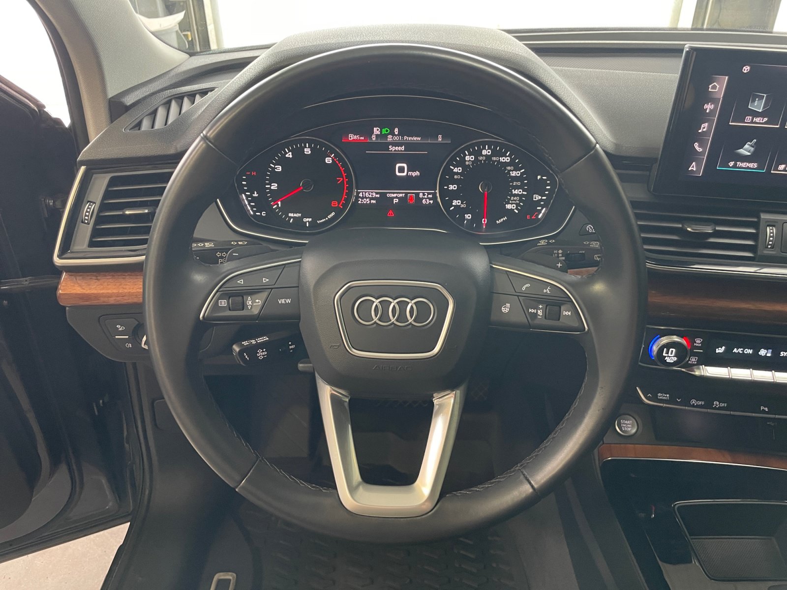 Used 2023 Audi Q5 2.0T Premium w/ Convenience Package AWD/4WD image 9