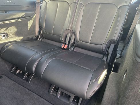 Used 2023 Jeep Grand Cherokee L Overland image 34