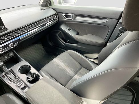 Used 2023 Honda Civic Sport image 21