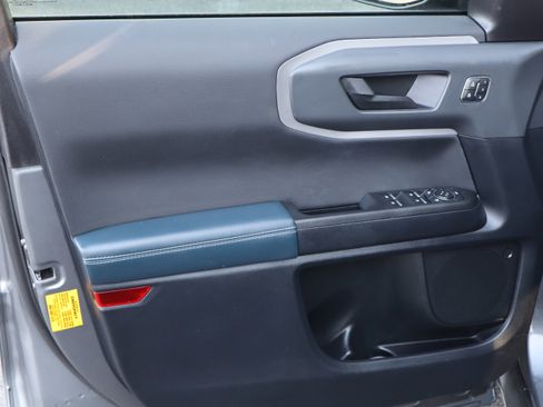 Used 2024 Ford Bronco Sport Outer Banks image 19