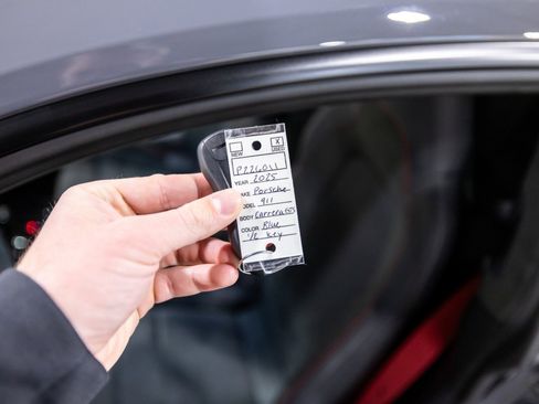 Used 2025 Porsche 911 GTS image 49