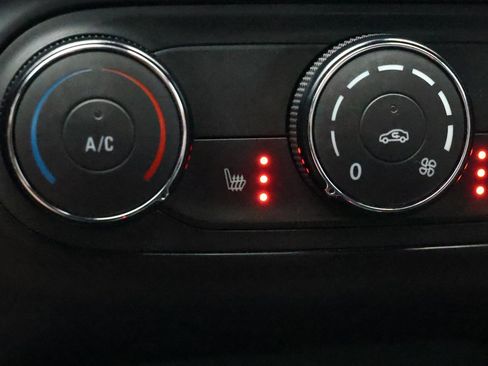 Used 2024 Chevrolet Trax LS w/ LS Convenience Package image 23