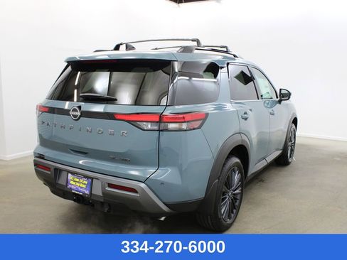 New 2026 Nissan Pathfinder SL image 4