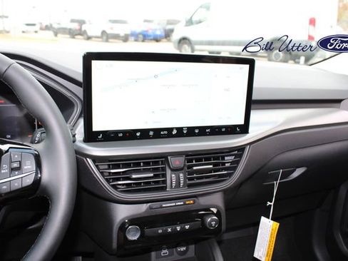 New 2025 Ford Escape SE image 13