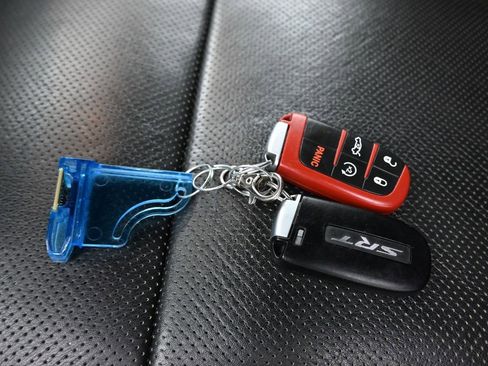 Used 2019 Dodge Challenger SRT Hellcat Redeye image 51