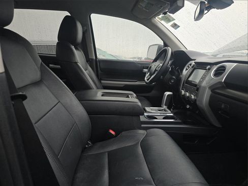 Used 2018 Toyota Tundra SR5 w/ SR5 Upgrade Package RWD image 11