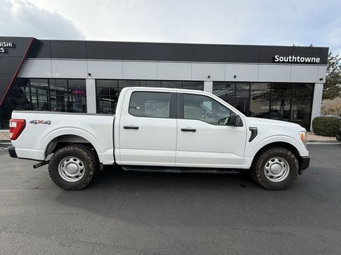 Used 2021 Ford F150 XL w/ Trailer Tow Package image 8