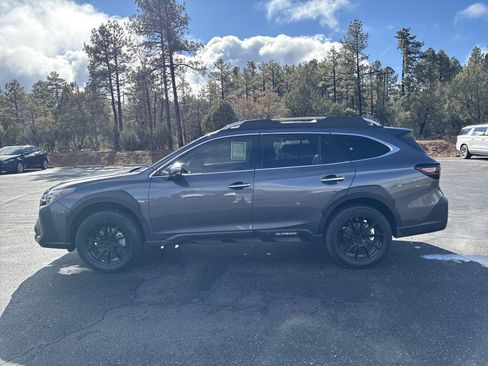 Used 2025 Subaru Outback Touring XT image 7