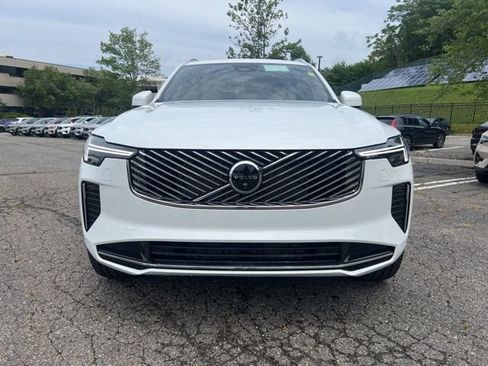 New 2026 Volvo XC90 B6 Plus w/ Protection Package Premier AWD/4WD image 2