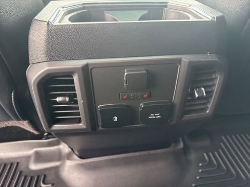 Used 2017 Ford F150 Lariat w/ Equipment Group 502A Luxury image 13