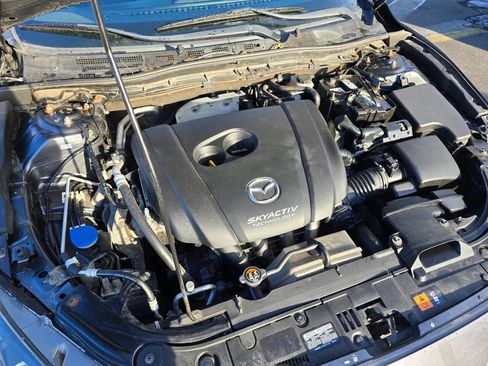 Used 2015 MAZDA MAZDA3 i Touring image 30