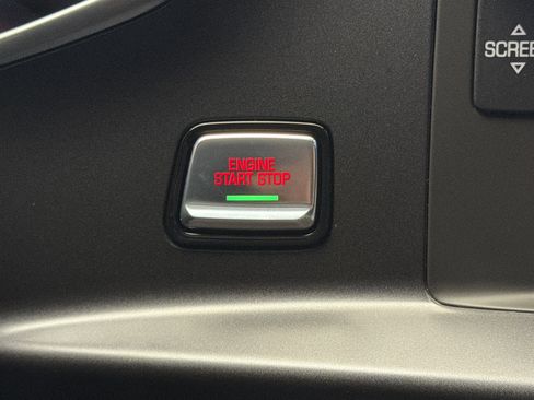 Used 2019 Chevrolet Corvette Stingray Coupe w/ 1LT image 25