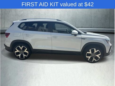 Used 2023 Volkswagen Taos SEL AWD/4WD image 8