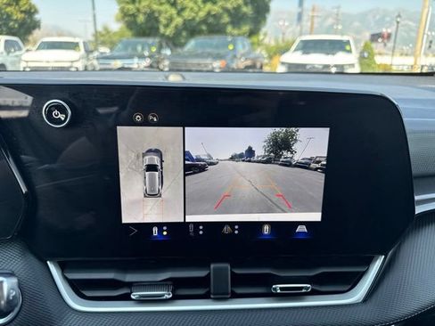 Used 2025 Chevrolet Equinox LT w/ Convenience Package II AWD/4WD image 26