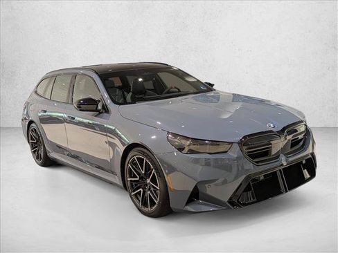 New 2027 BMW M5 Touring AWD/4WD image 7