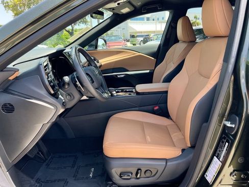 Certified 2025 Lexus RX 350 FWD w/ Technology Package image 12