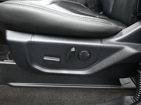 Used 2019 Ford F150 Lariat AWD/4WD image 11