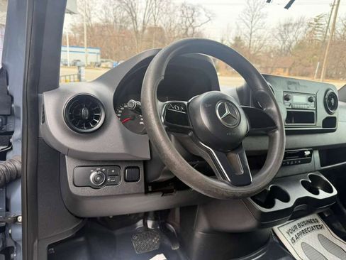 Used 2019 Mercedes-Benz Sprinter 144 image 24