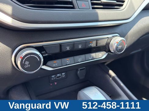 Used 2025 Nissan Altima 2.5 S FWD image 12