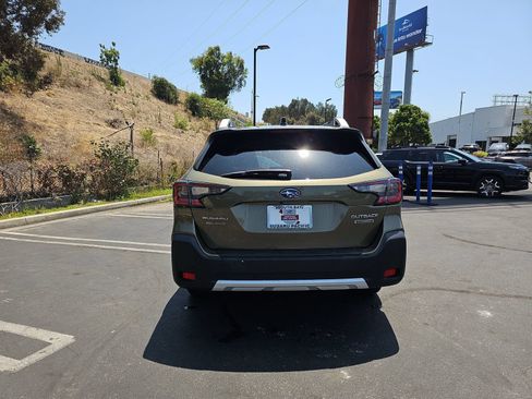 Used 2024 Subaru Outback Touring AWD/4WD image 6