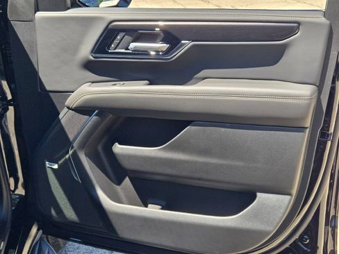 New 2026 GMC Yukon Elevation w/ LPO, Floor Liner Package AWD/4WD image 14