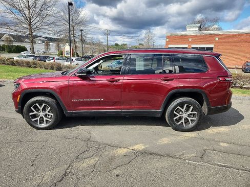 Used 2023 Jeep Grand Cherokee L Limited AWD/4WD image 8