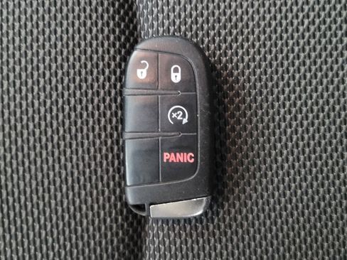 Used 2018 FIAT 500X Trekking image 32