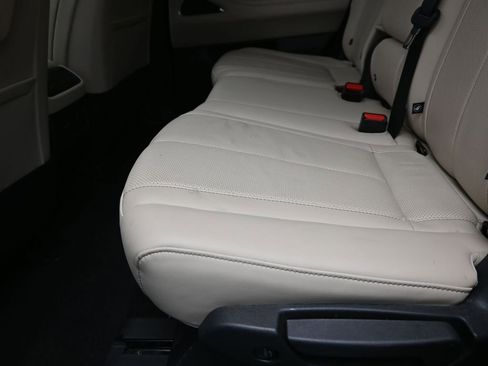 Used 2023 INFINITI QX60 Luxe w/ Vision Package FWD image 17