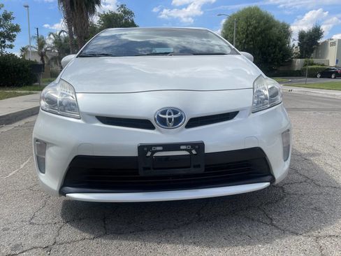 Used 2015 Toyota Prius Three image 11