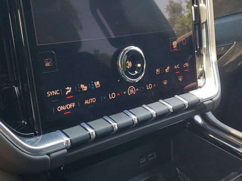 Used 2026 GMC Yukon Elevation w/ Elevation Premium Package RWD image 30
