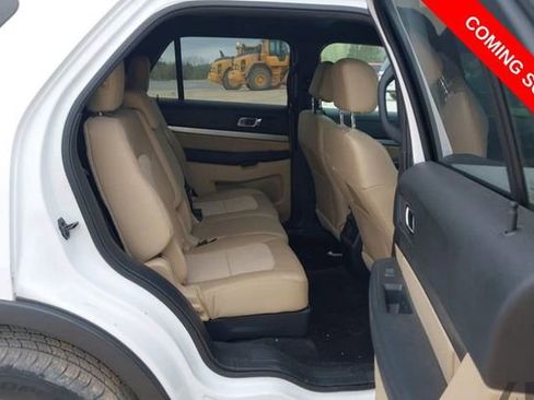 Used 2017 Ford Explorer 4WD image 6