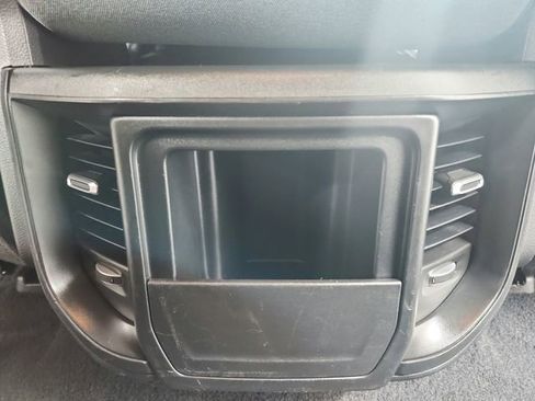Used 2025 RAM 1500 Big Horn AWD/4WD image 38