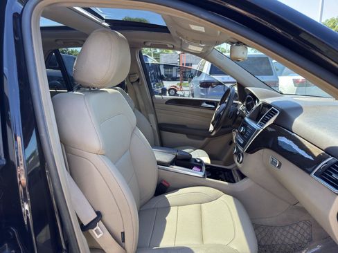 Used 2015 Mercedes-Benz ML 350 2WD w/ Premium 1 Package image 37