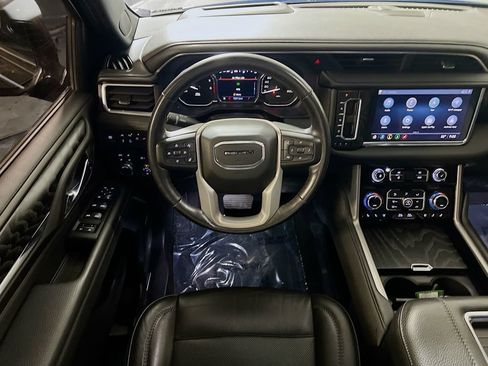 Used 2021 GMC Yukon Denali w/ Denali Premium Package AWD/4WD image 20