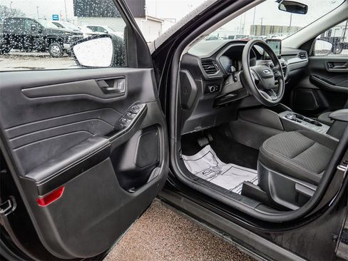 Used 2025 Ford Escape Active image 28