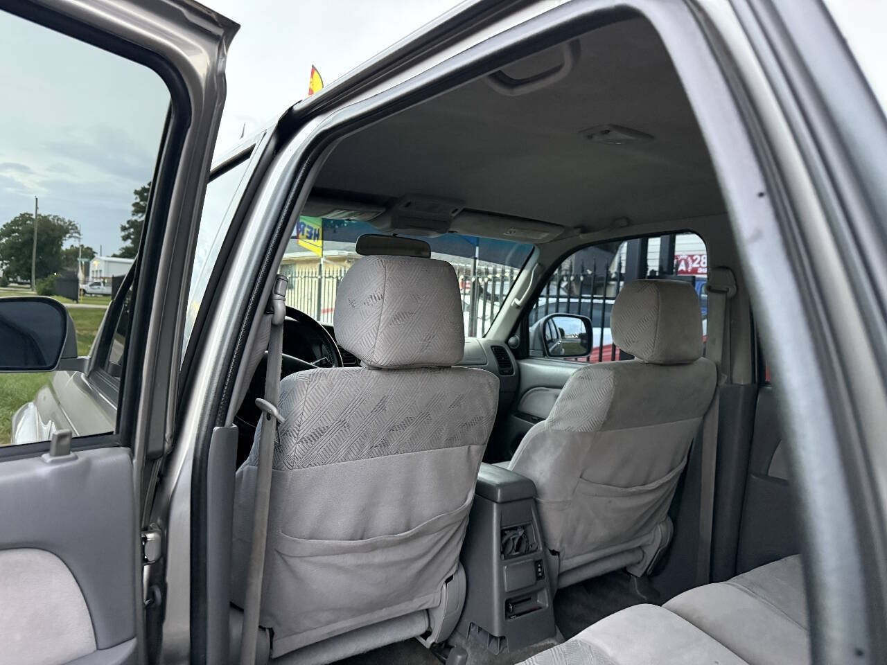 Used 2001 Toyota 4Runner SR5 AWD/4WD image 17
