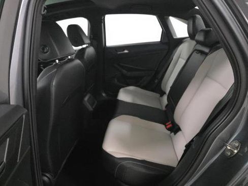 Used 2019 Volkswagen Jetta R-Line w/ R-Line Cold Weather Package FWD image 9