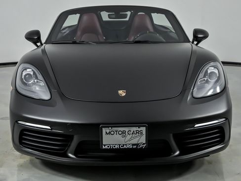 Used 2018 Porsche 718 Boxster image 5