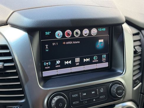 Used 2016 Chevrolet Suburban LTZ RWD image 21