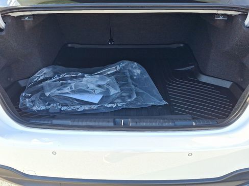 Certified 2025 Subaru Legacy Limited image 28